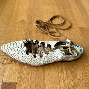 Freebird by Steven ENYA size 7 leather strappy flats